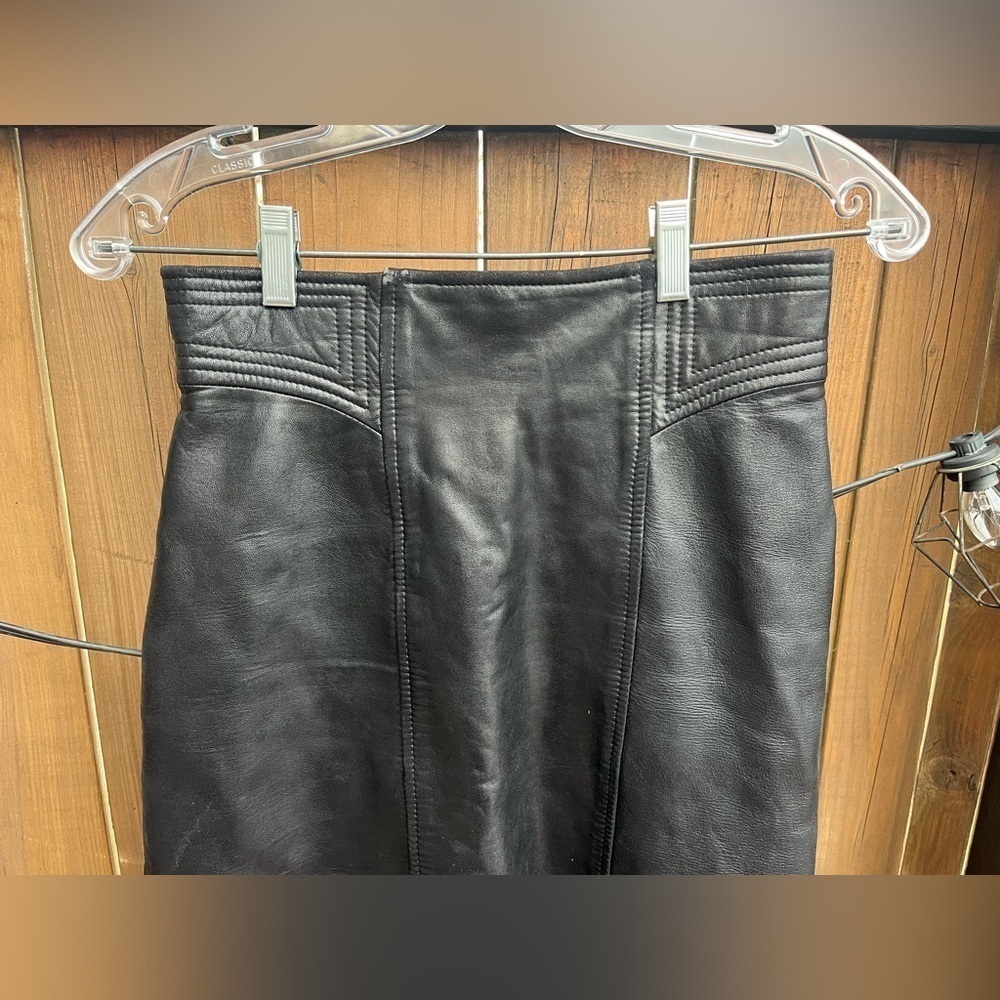 Danier Vintage Leather Skirt - Picture 7 of 7